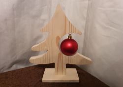 Bild von Weihnachtsbaum mit Kugel