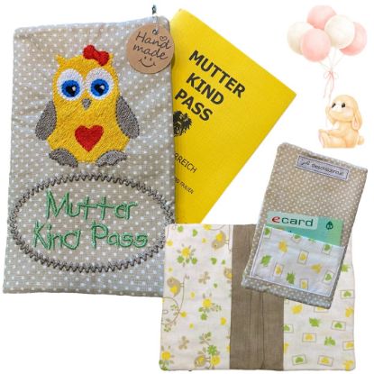 Picture of Handgemachte Mutter-Kind-Pass Hülle – Eulenliebe in sanften Tönen